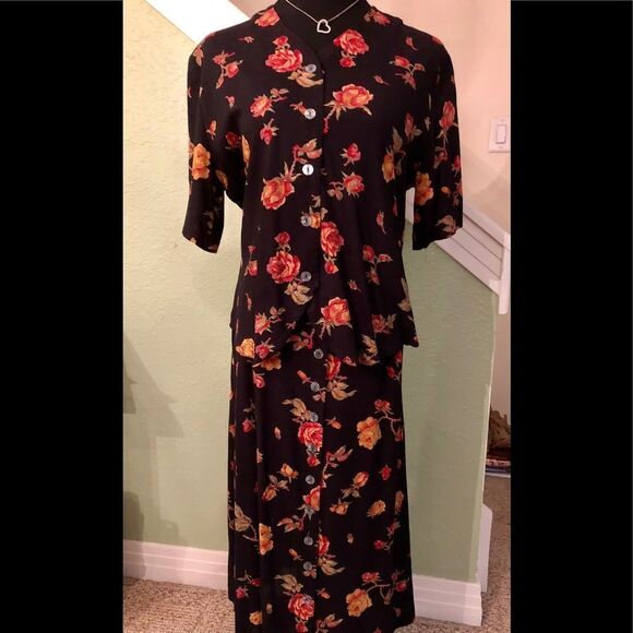 Vintage inspired skirt suit by 1601 in large - Picture 1 of 3
